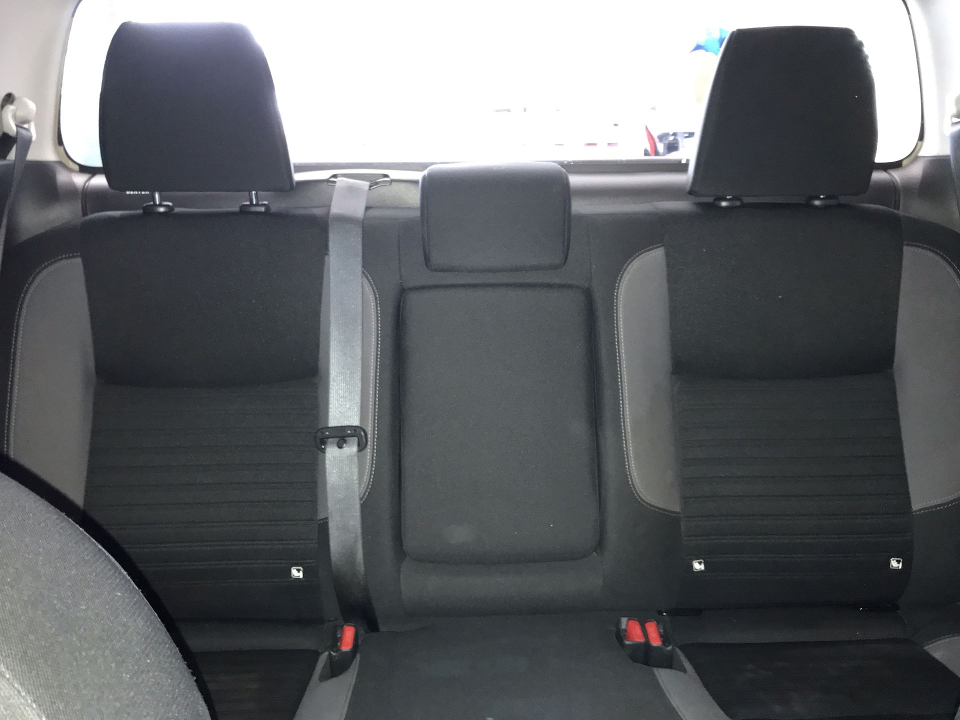 2021 Nissan FRONTIER LE TA 21