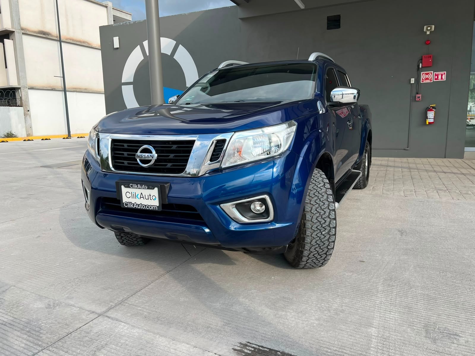 2020 Nissan FRONTIER LE TM AC