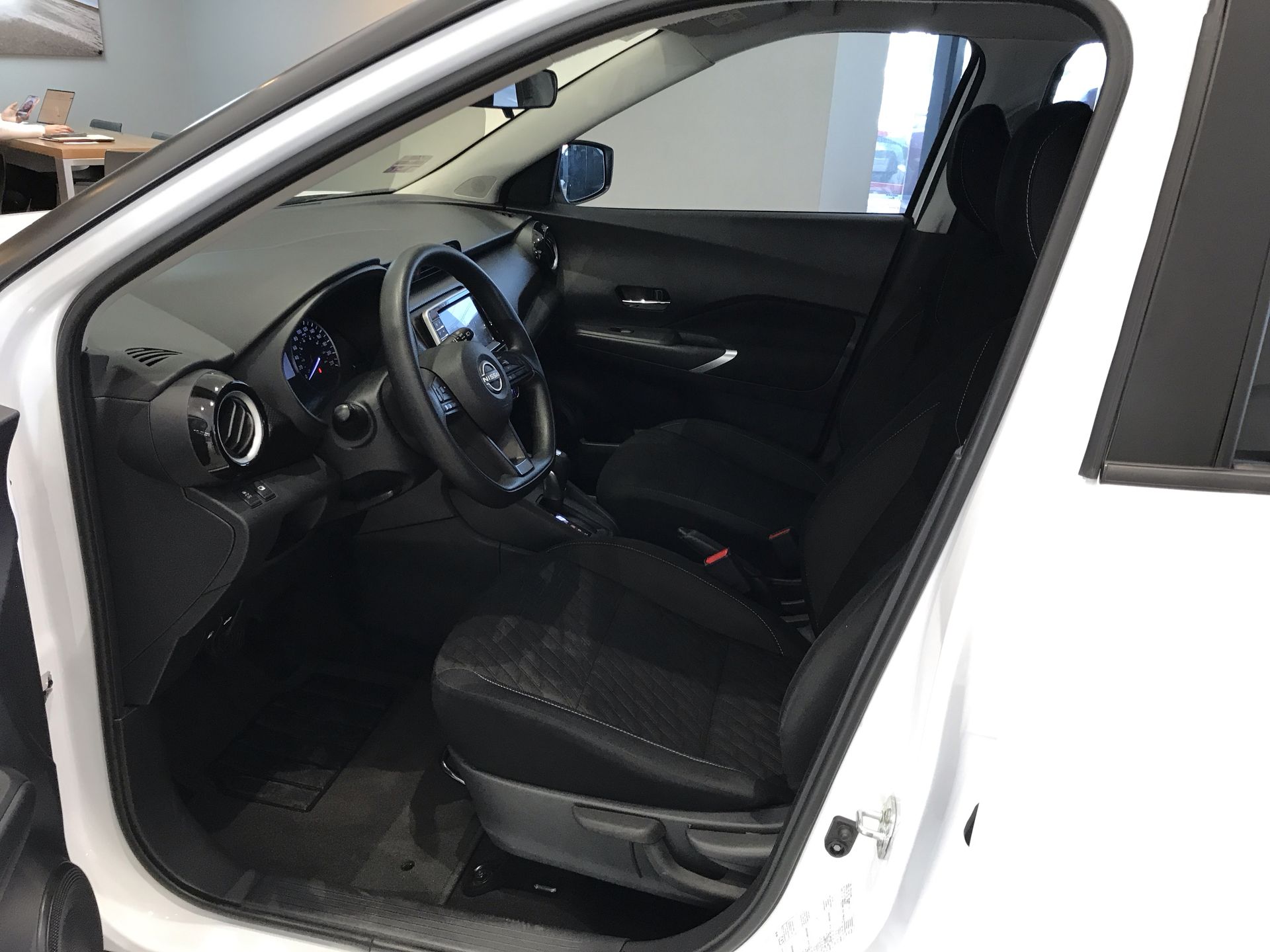 2024 Nissan KICKS PLAY ADVANCE 1.6 LTS CVT 24
