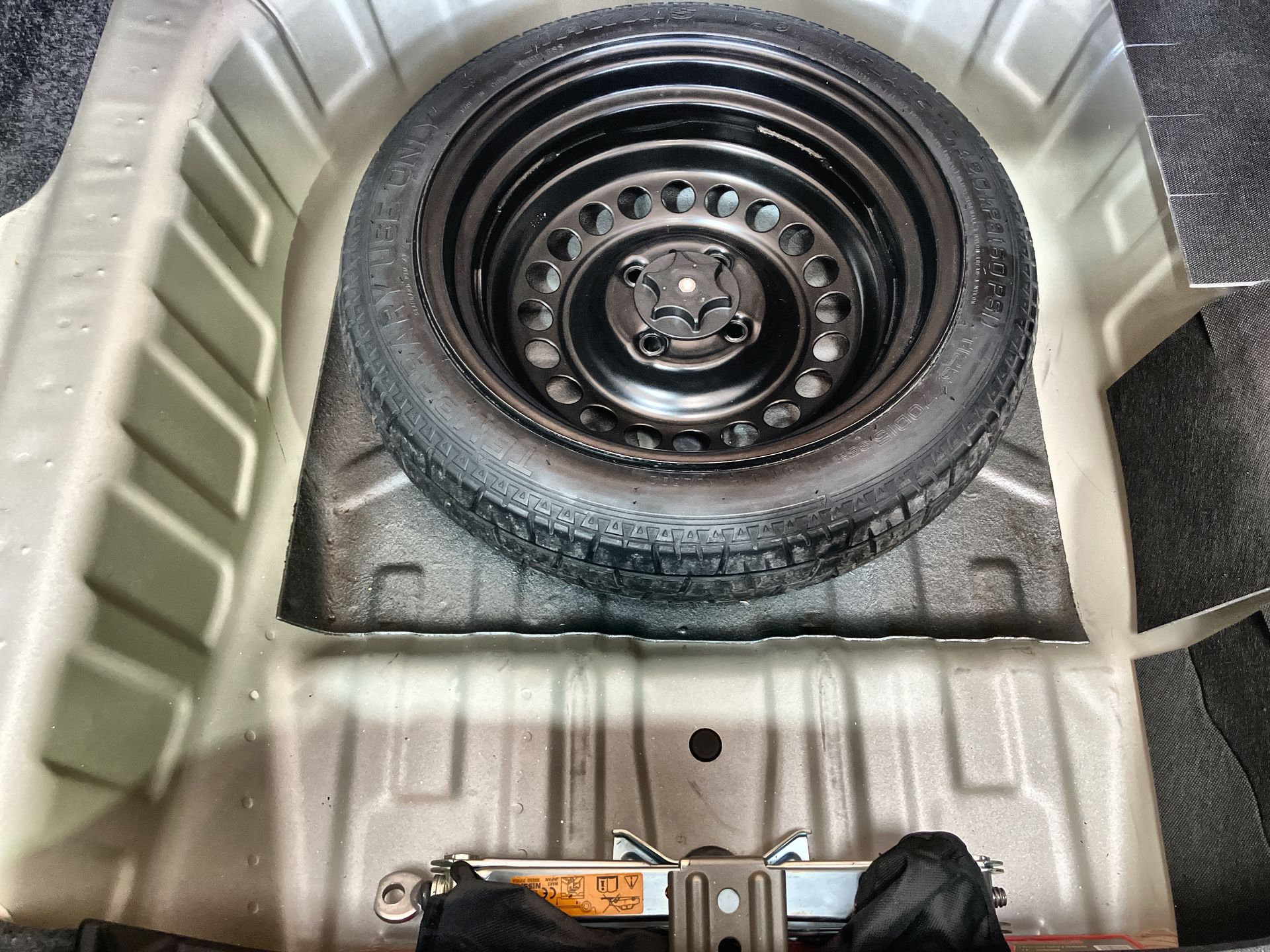 2023 Nissan VERSA ADVANCE CVT 23