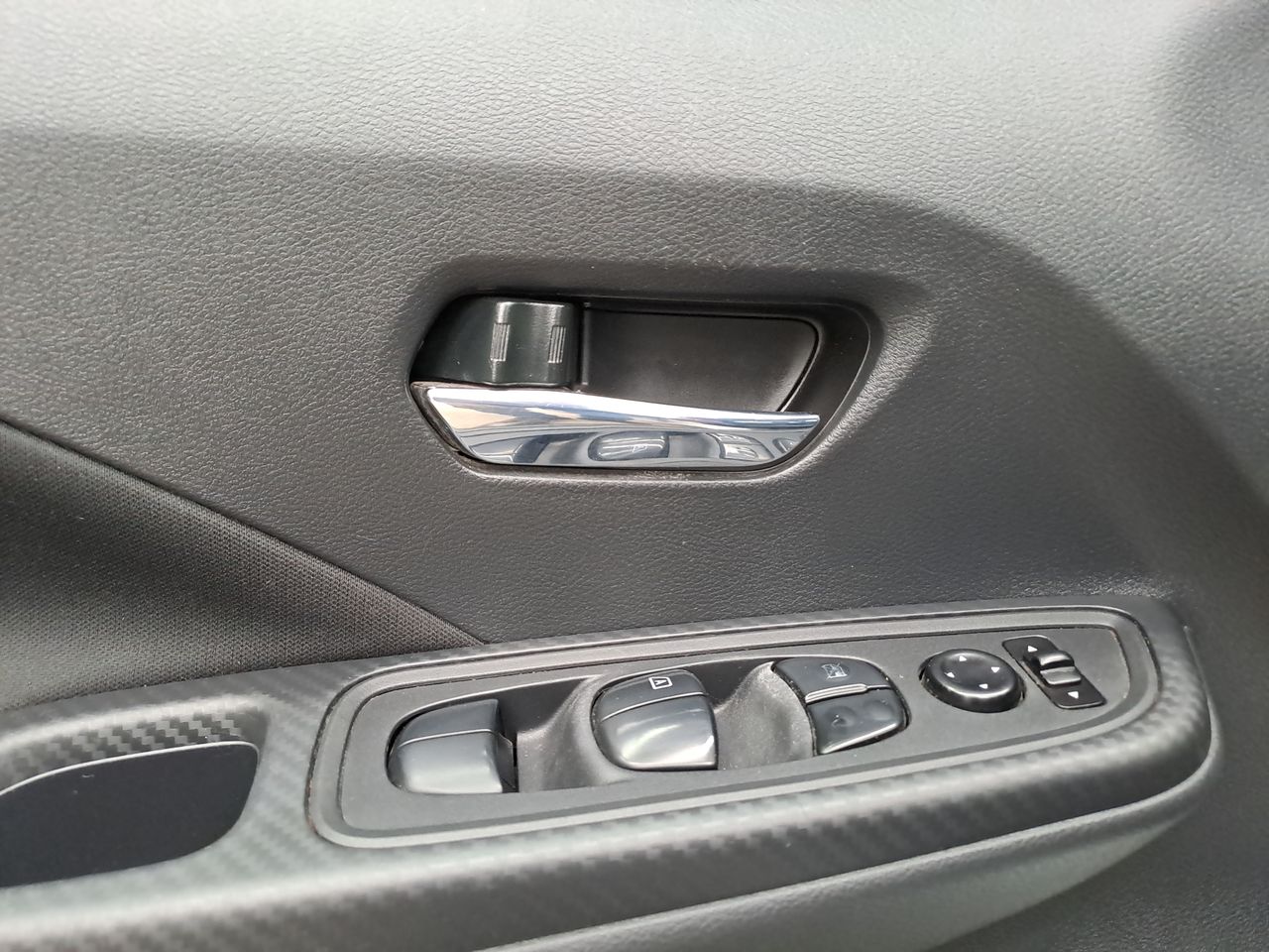 2021 Nissan VERSA ADVANCE CVT 21