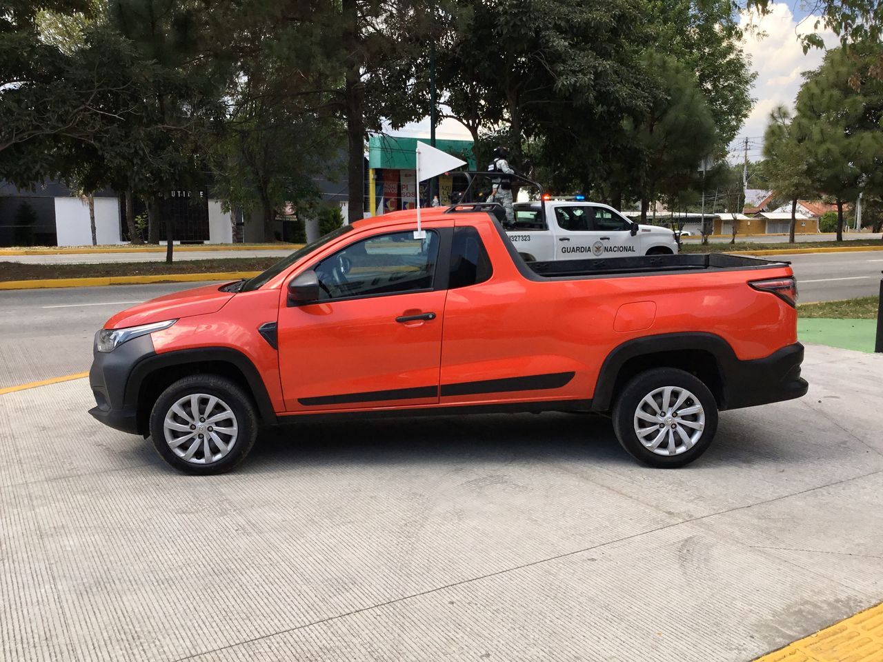 2021 RAM 700 SLT REGULAR CAB