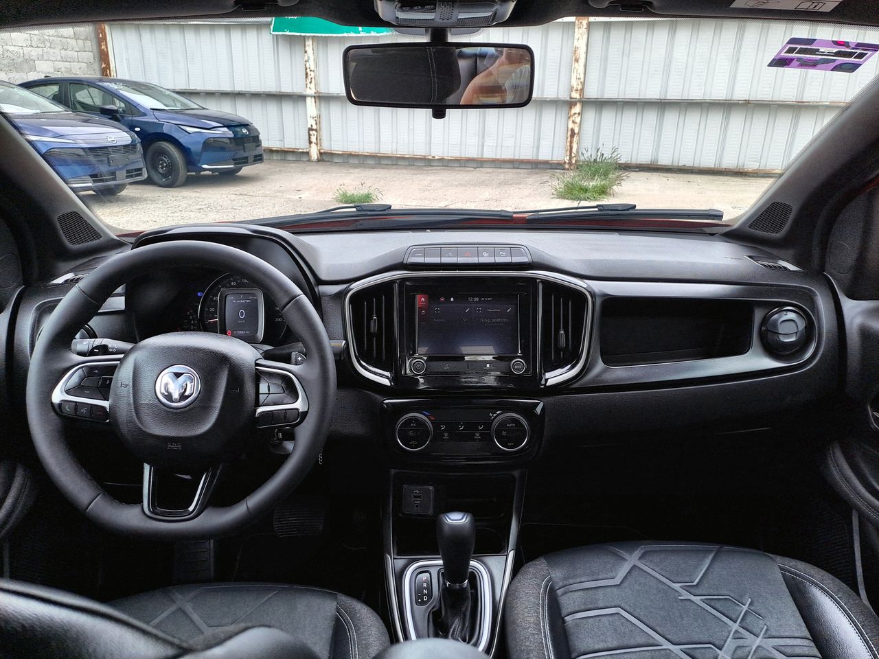 2024 RAM 700 LARAMIE CREW CAB