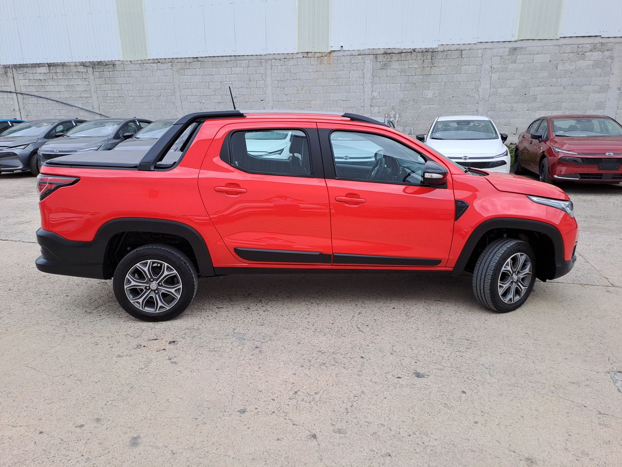 2024 RAM 700 LARAMIE CREW CAB