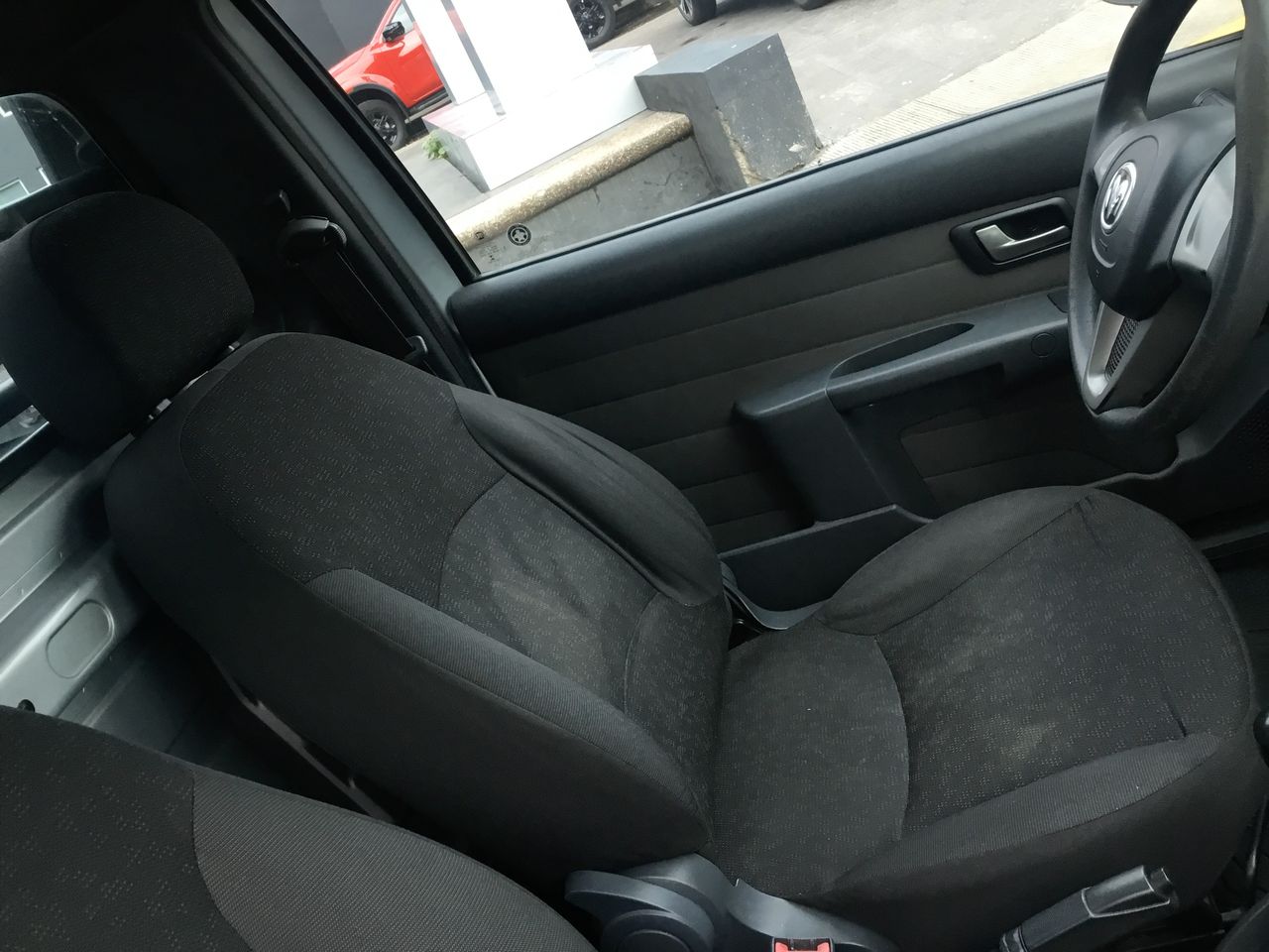 2019 RAM 700 SLT REGULAR CAB
