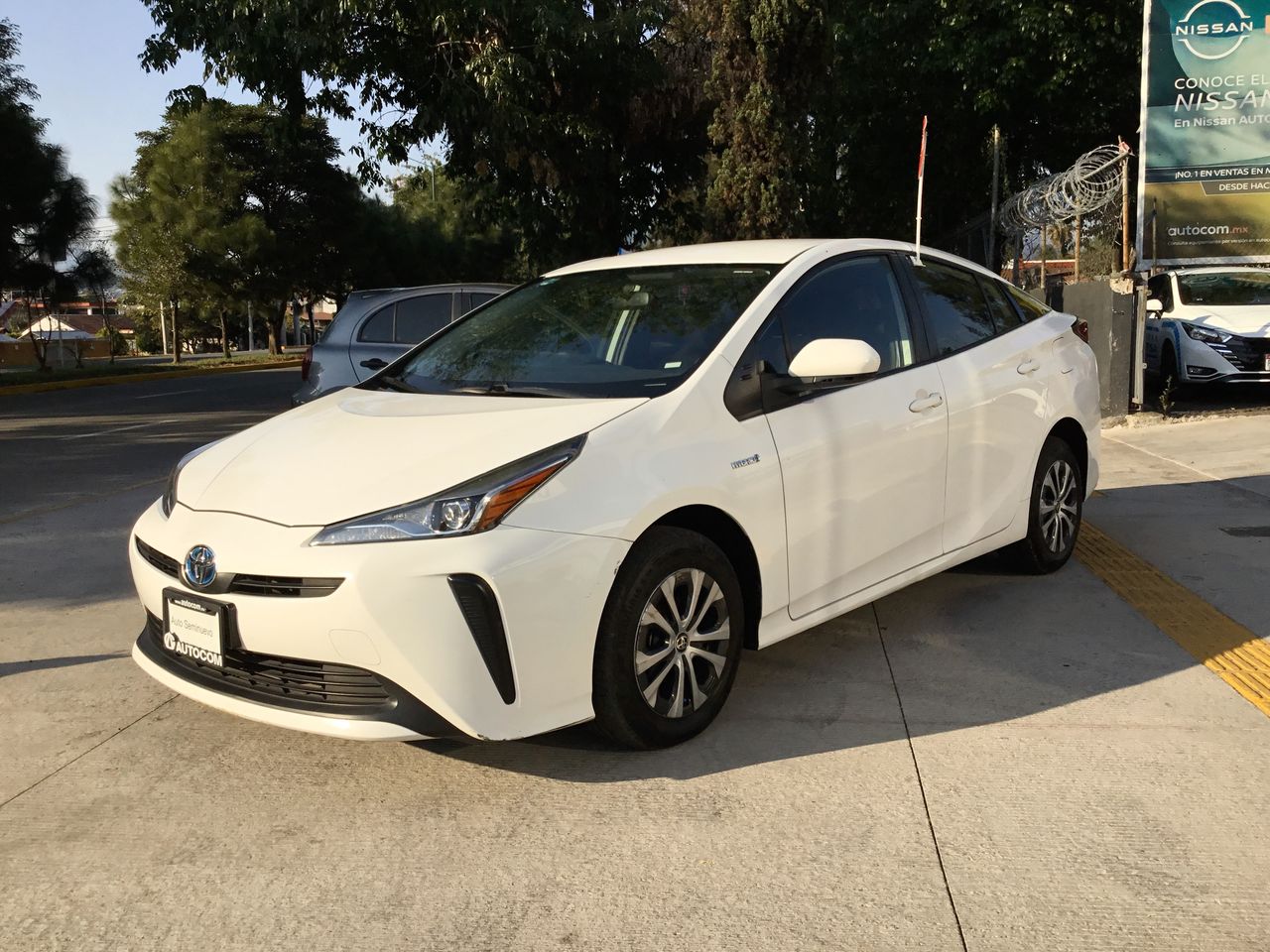 2020 Toyota PRIUS BASE