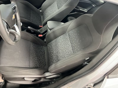 2022 Chevrolet ONIX LT D