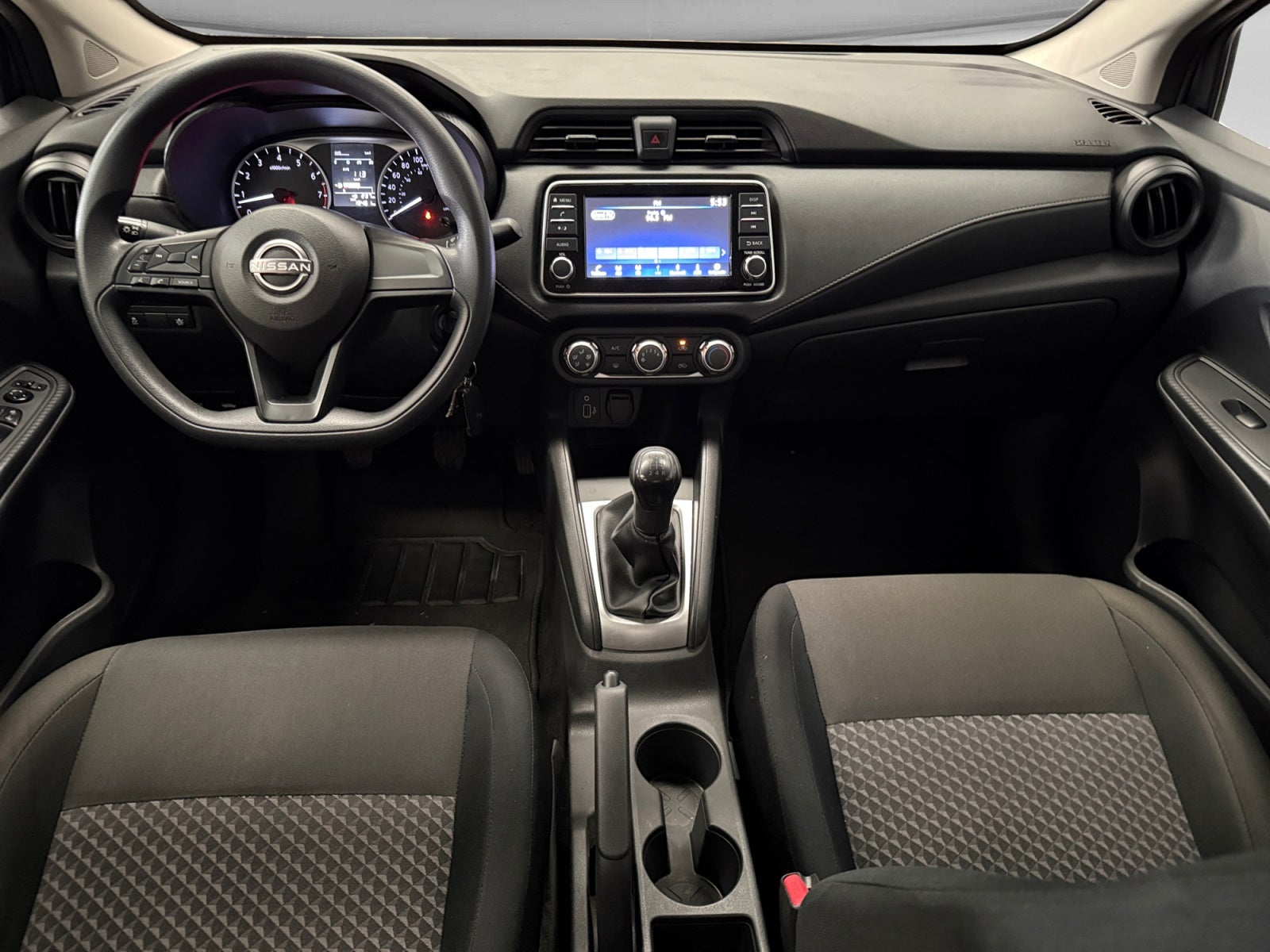 2024 Nissan VERSA SENSE MT 24