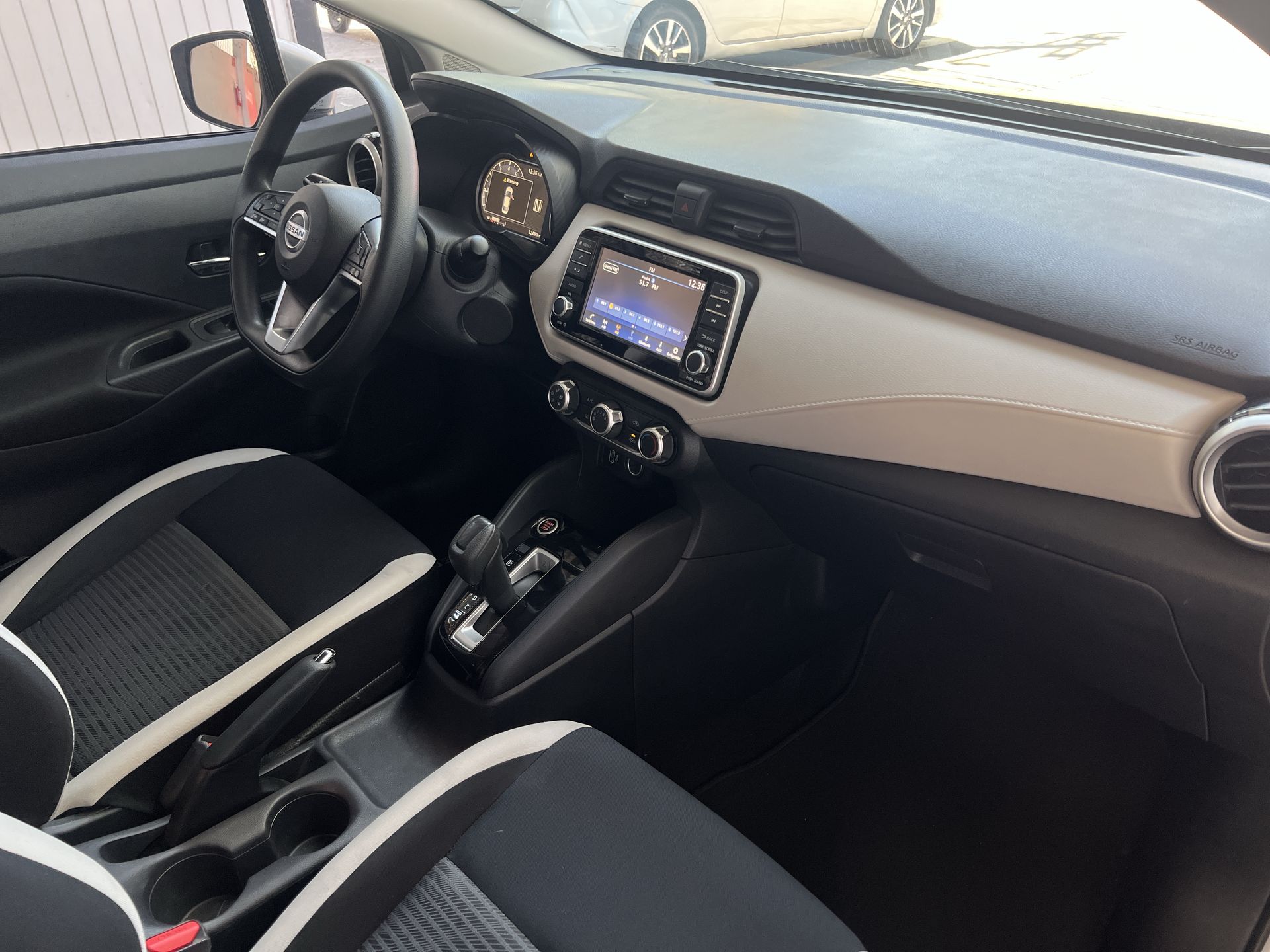 2022 Nissan VERSA ADVANCE CVT 22