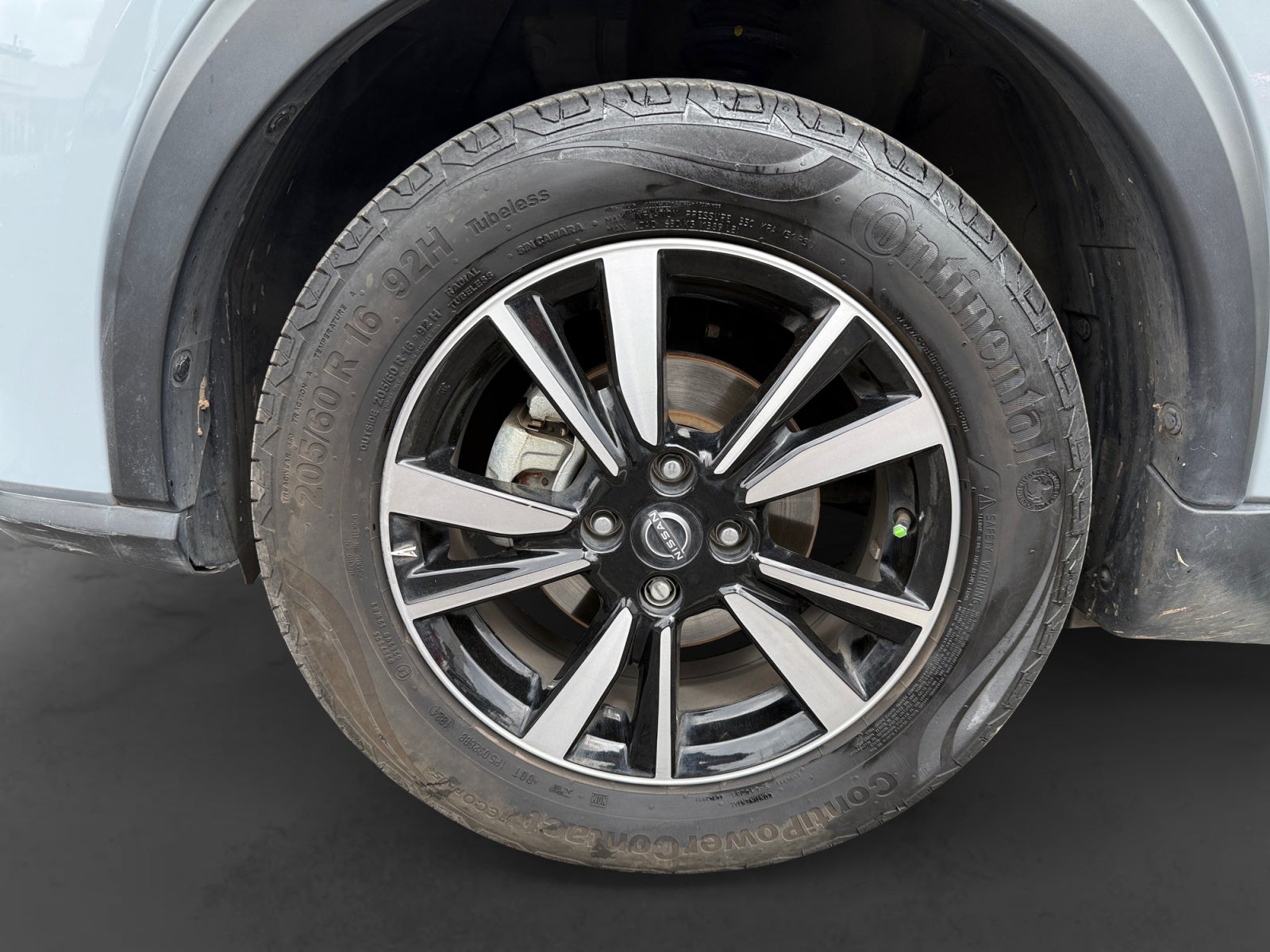 2024 Nissan KICKS ADVANCE 1.6 LTS MT 24
