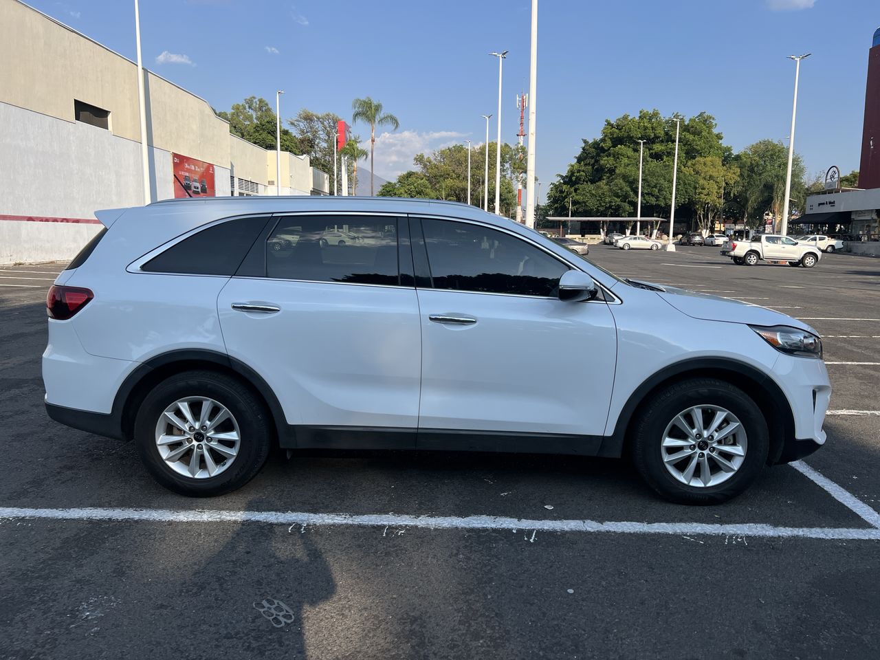 2019 Kia SORENTO 2.4L LX T/A - 7P