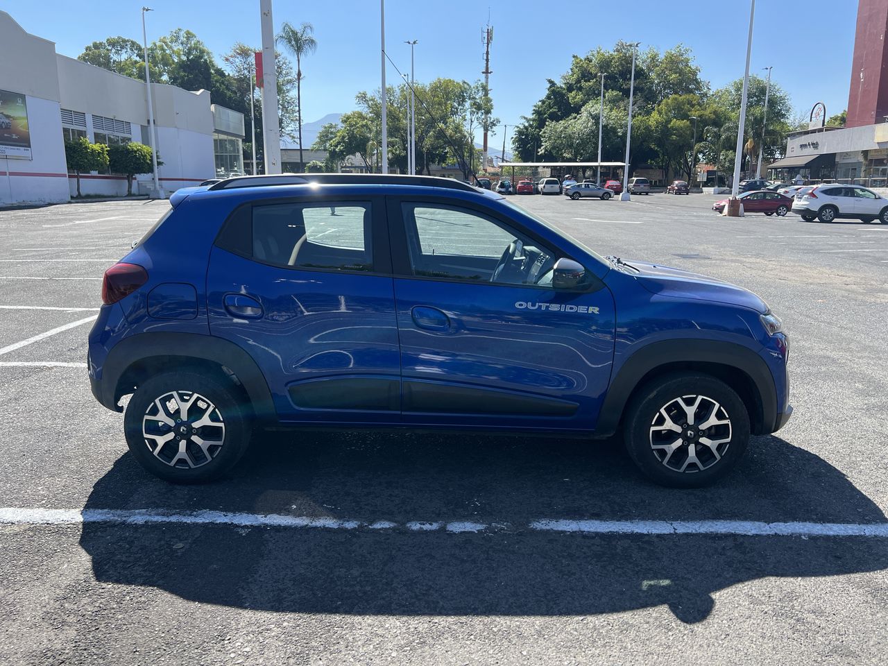 2024 RENAULT KWID OUTSIDER