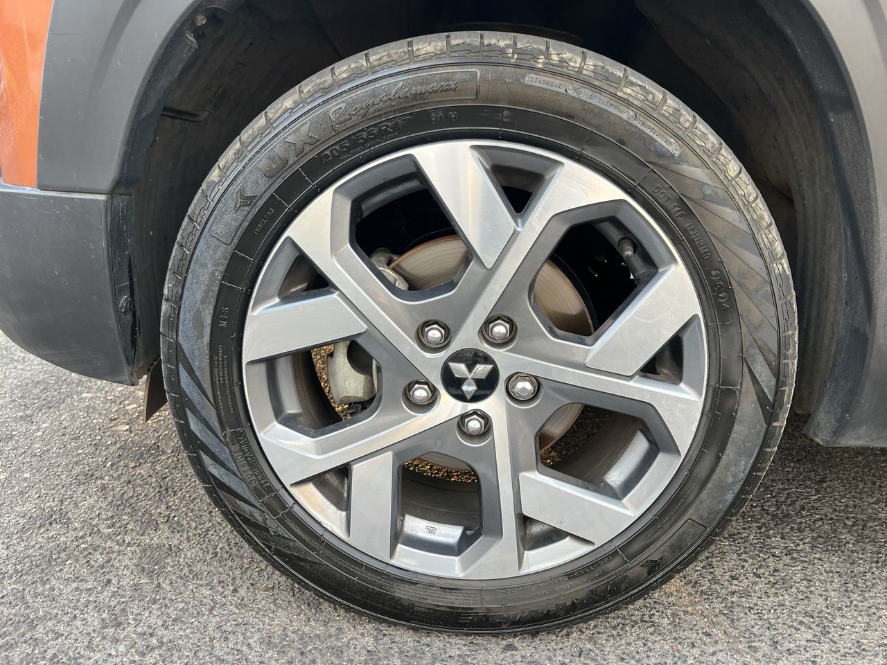 2024 Mitsubishi XPANDER CROSS