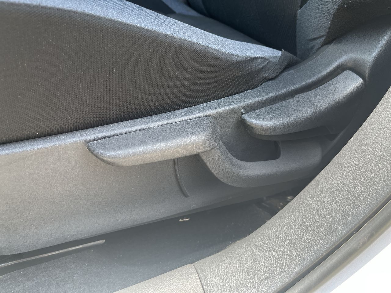 2023 Nissan VERSA ADVANCE MT 23