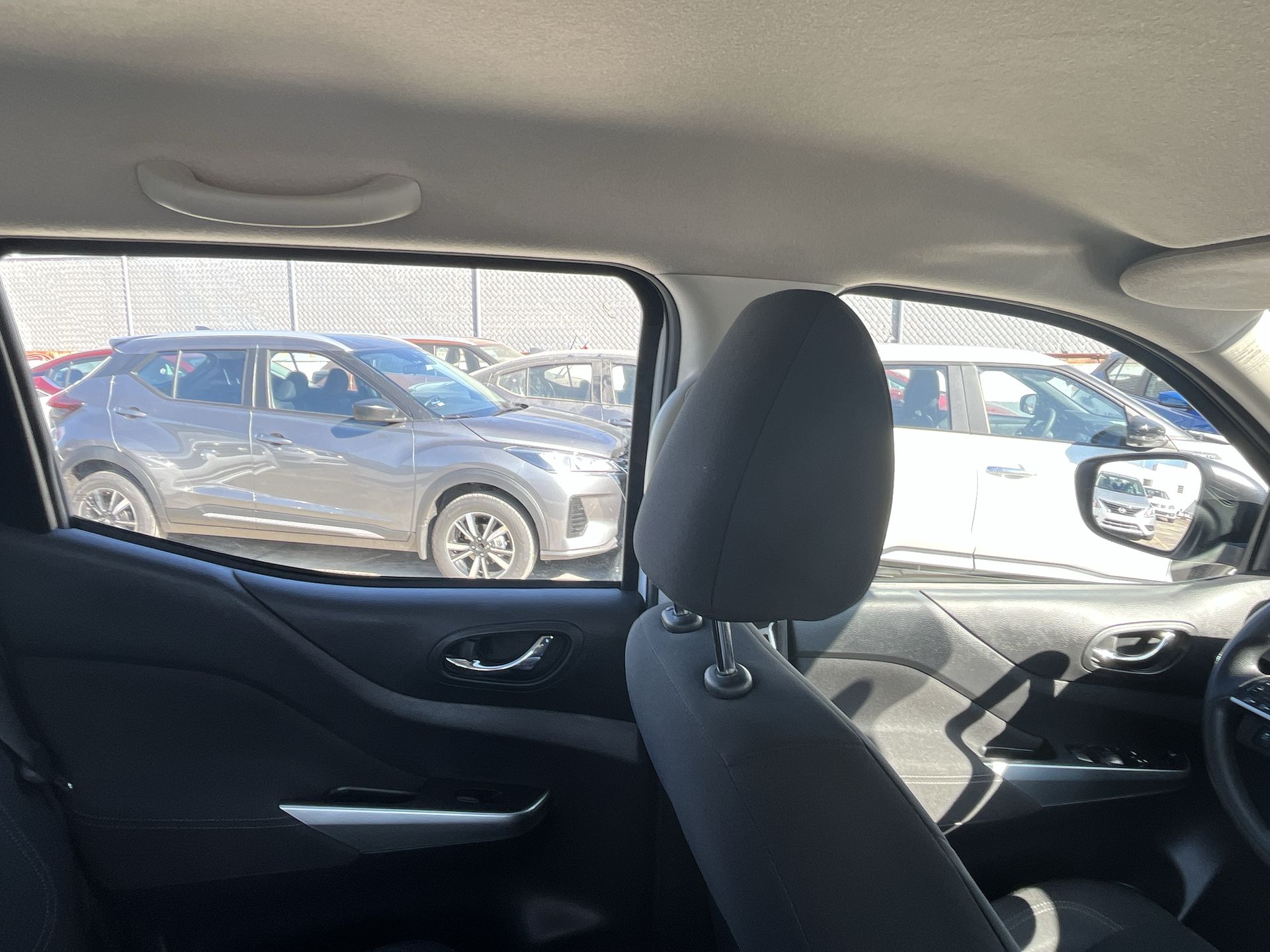 2023 Nissan FRONTIER LE TM 23