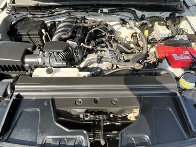 2020 Nissan NP300 CHASIS CAB. TM DH AC PAQ. SEG. VDC 6 VEL