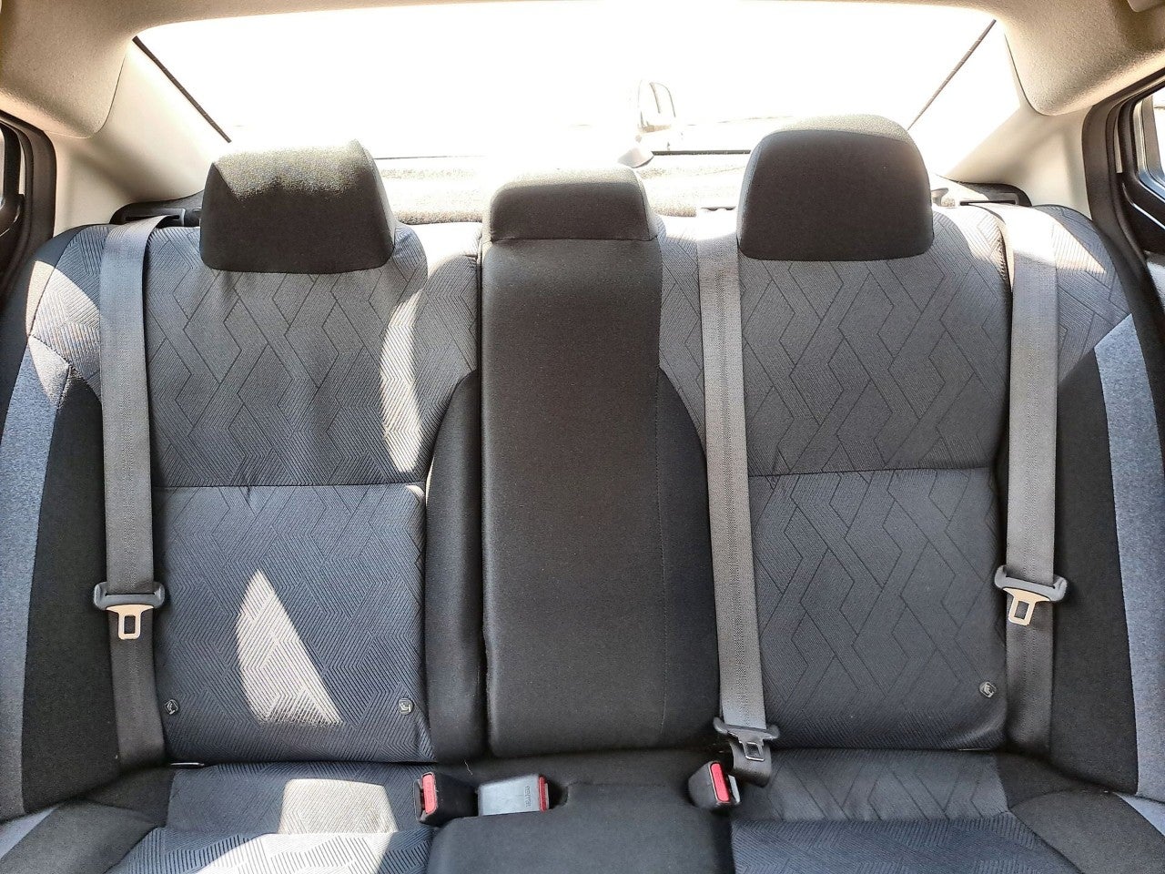 2025 Nissan VERSA ADVANCE CVT 25