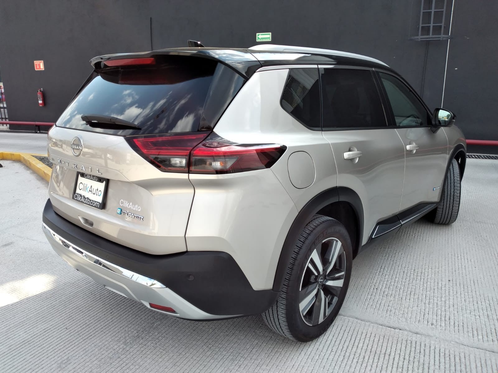 2025 Nissan X-TRAIL PLATINUM E-POWER 2 ROW 25