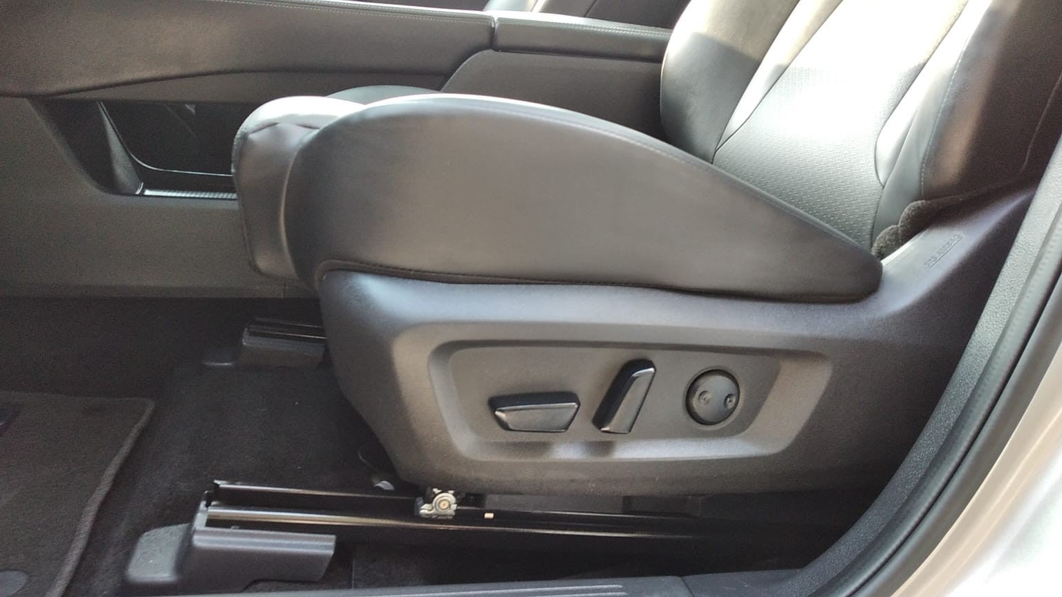 2025 Nissan X-TRAIL PLATINUM E-POWER 2 ROW 25