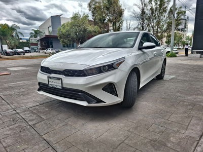 2023 Kia FORTE LX IVT