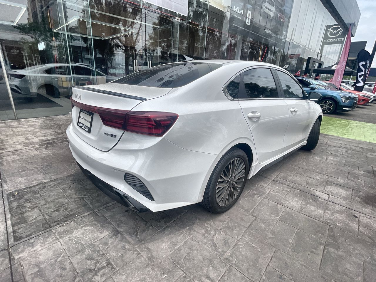 2024 Kia FORTE GT LINE