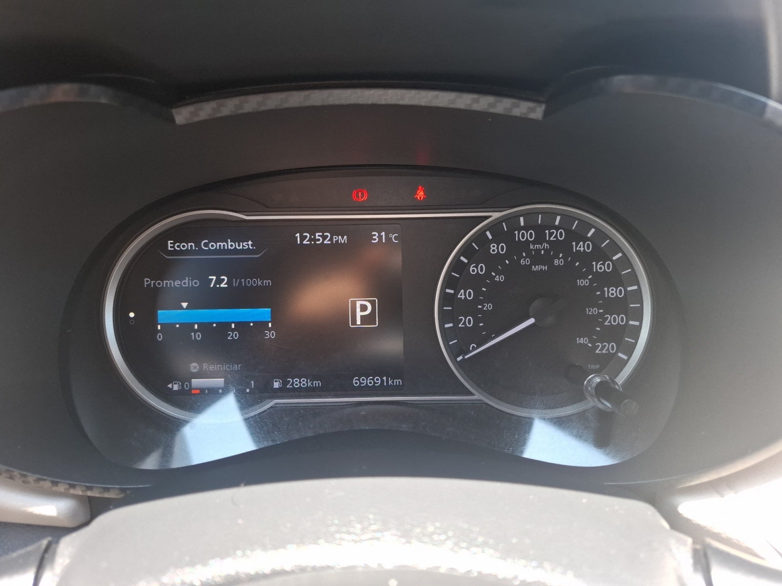 2022 Nissan VERSA ADVANCE CVT 22