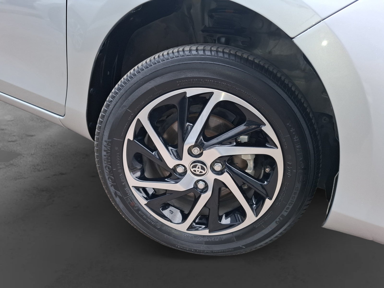 2021 Toyota YARIS S MT