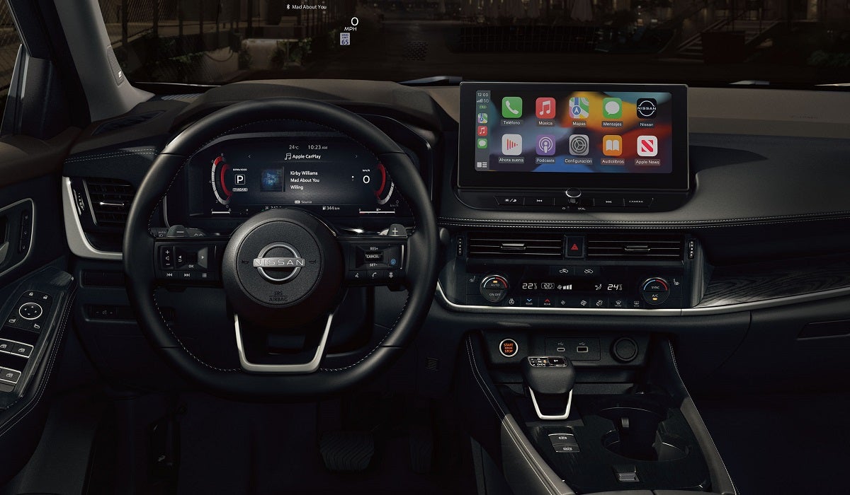 Nissan X-Trail Interior1